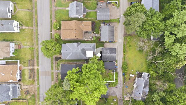 2431 14th Avenue, Moline, IL 61265