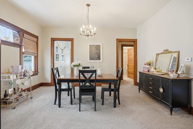 2431 14th Avenue, Moline, IL 61265