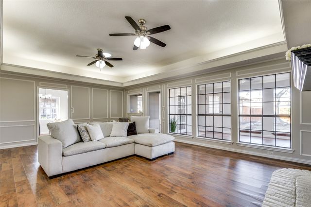 2261 Woodcreek, Carrollton, TX 75006