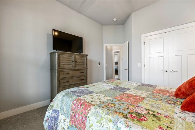 6414 S 63rd Street, Rogers, AR 72758