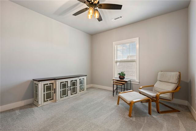 6414 S 63rd Street, Rogers, AR 72758