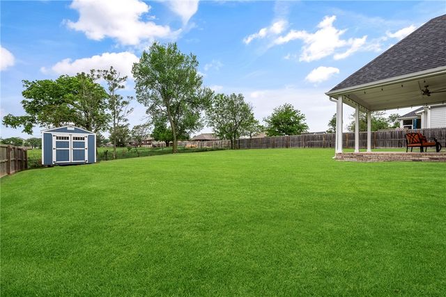6414 S 63rd Street, Rogers, AR 72758