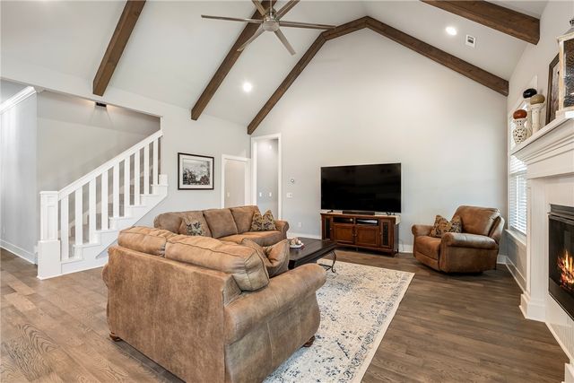 6414 S 63rd Street, Rogers, AR 72758