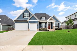 6414 S 63rd Street, Rogers, AR 72758
