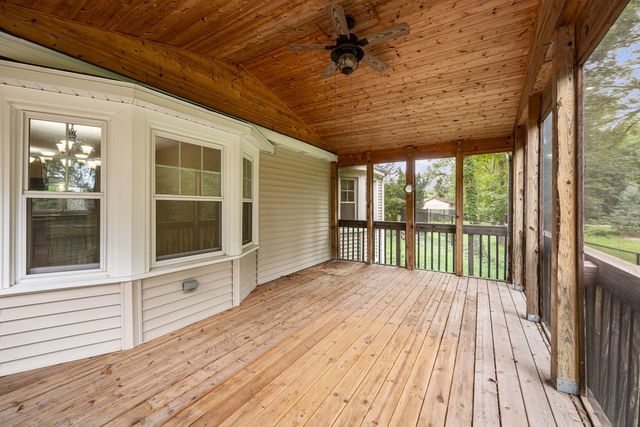 2831 44th Street, Moline, IL 61265