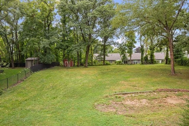 2831 44th Street, Moline, IL 61265
