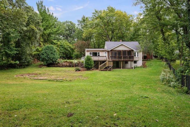 2831 44th Street, Moline, IL 61265