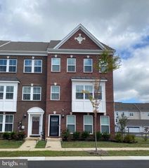 11525 CHARLOTTE BRONTE LN, White Plains, MD 20695