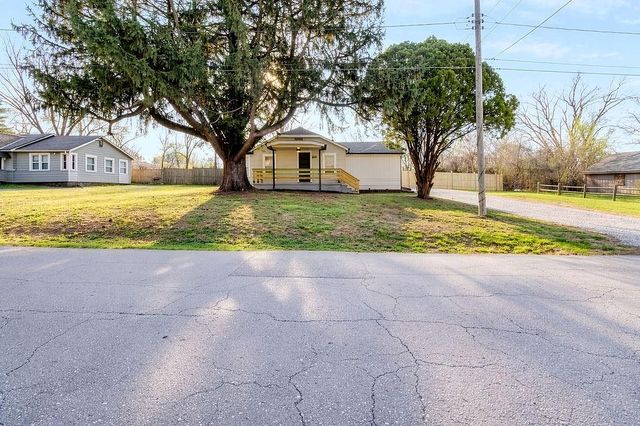 5112 Rinker Road, Kansas City, MO 64129