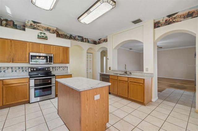 12803 LONGCREST DRIVE, Riverview, FL 33579