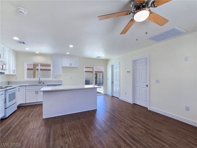 660 San Lorenzo Street, Pahrump, NV 89048