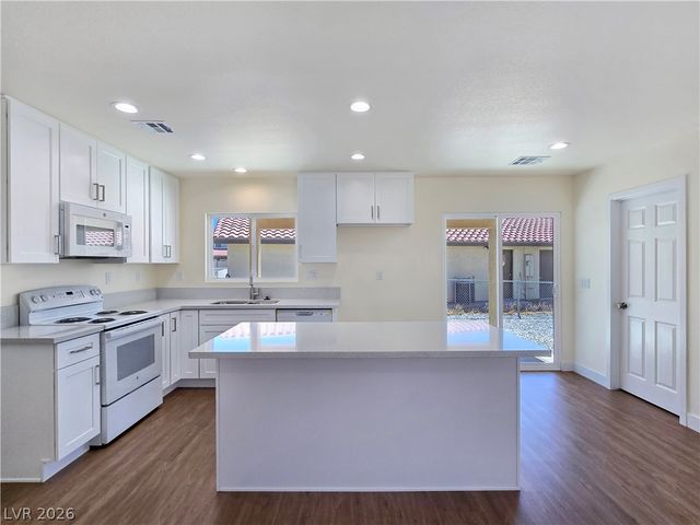 660 San Lorenzo Street, Pahrump, NV 89048