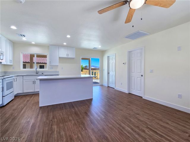 660 San Lorenzo Street, Pahrump, NV 89048