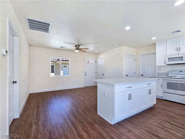660 San Lorenzo Street, Pahrump, NV 89048