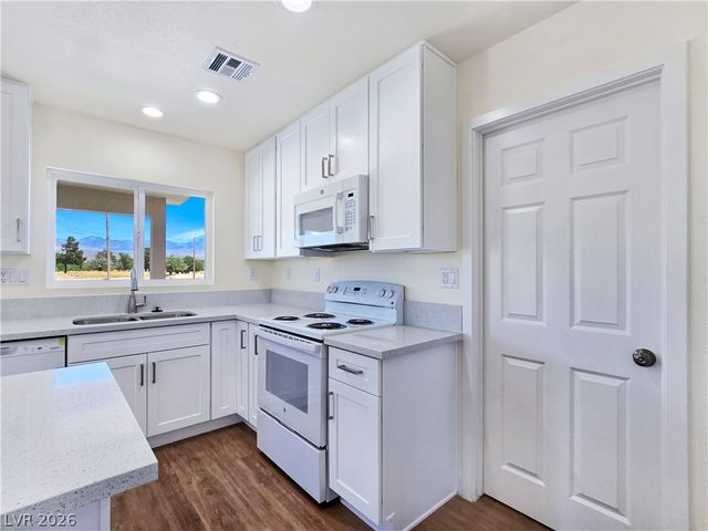 660 San Lorenzo Street, Pahrump, NV 89048