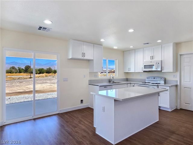 660 San Lorenzo Street, Pahrump, NV 89048