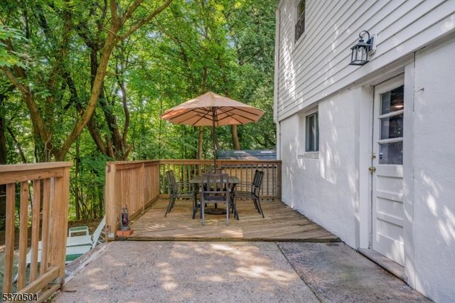 33 Irvington Pl, Hawthorne Boro, NJ 07506