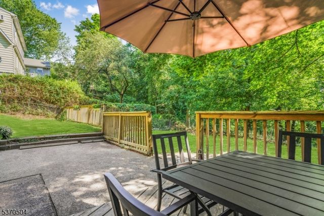 33 Irvington Pl, Hawthorne Boro, NJ 07506