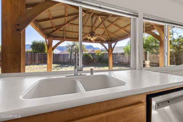 4260 Dalewood Circle, Newbury Park, CA 91320