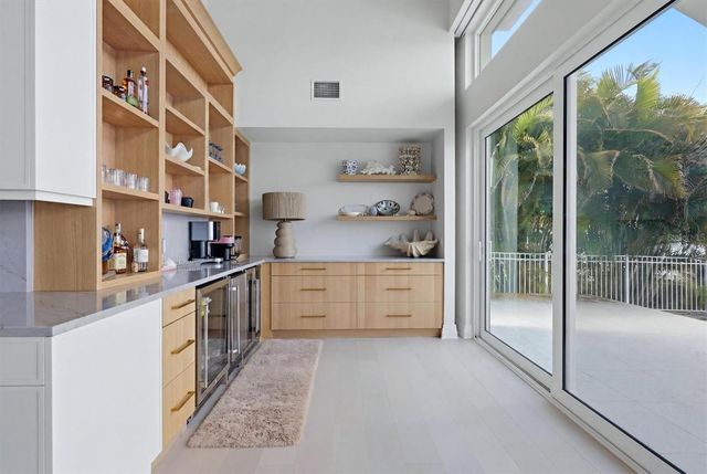 216 BIRD KEY DRIVE, Sarasota, FL 34236