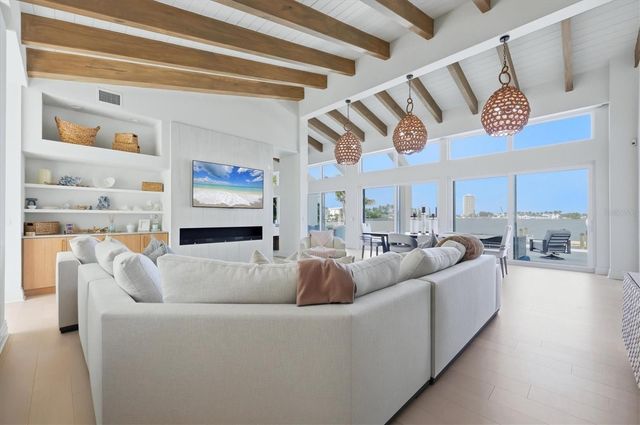216 BIRD KEY DRIVE, Sarasota, FL 34236