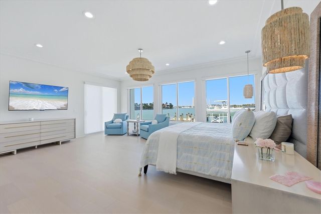 216 BIRD KEY DRIVE, Sarasota, FL 34236