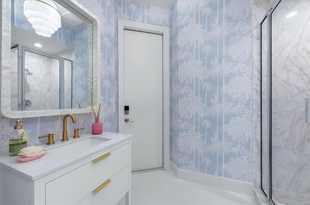 216 BIRD KEY DRIVE, Sarasota, FL 34236