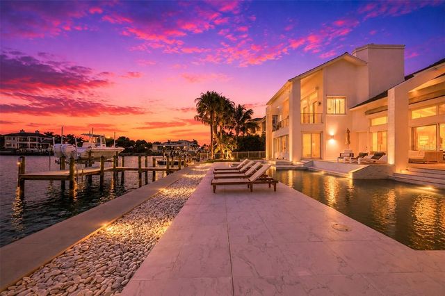 216 BIRD KEY DRIVE, Sarasota, FL 34236