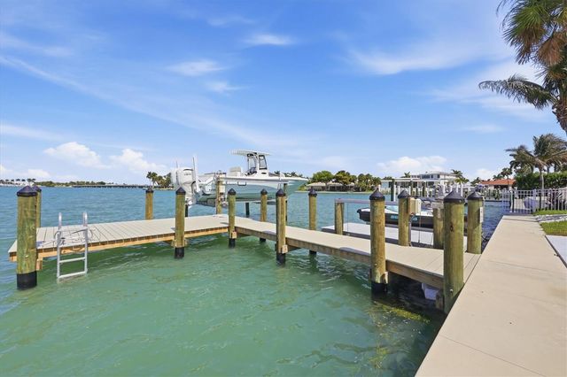 216 BIRD KEY DRIVE, Sarasota, FL 34236