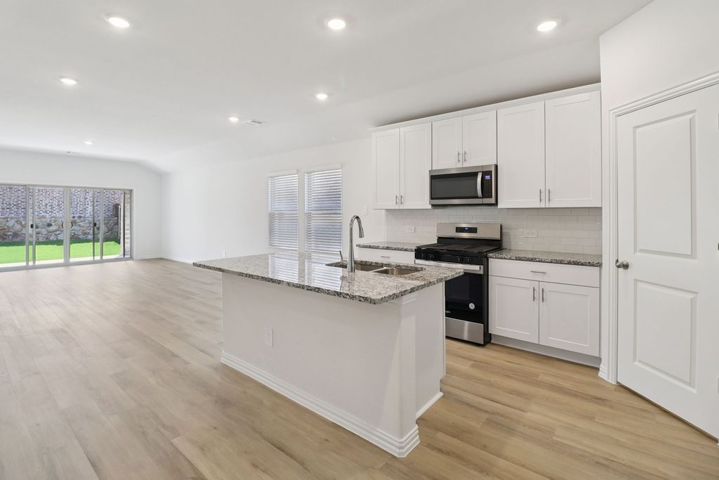 1943 Furlong Drive, Seagoville, TX 75159