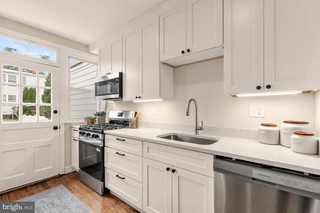 4002 10TH ST NE, Washington, DC 20017