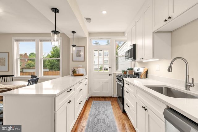 4002 10TH ST NE, Washington, DC 20017