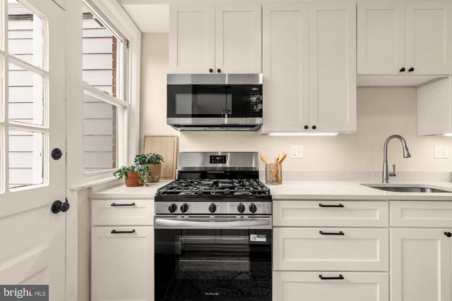 4002 10TH ST NE, Washington, DC 20017