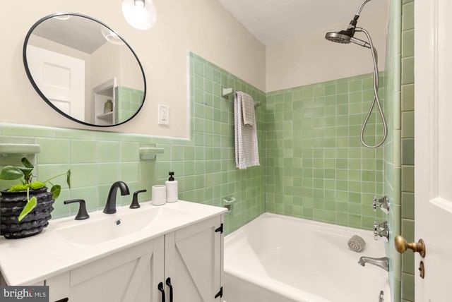 4002 10TH ST NE, Washington, DC 20017
