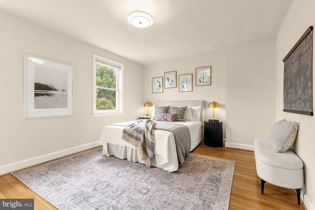 4002 10TH ST NE, Washington, DC 20017