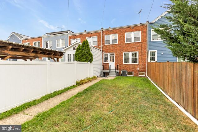 4002 10TH ST NE, Washington, DC 20017