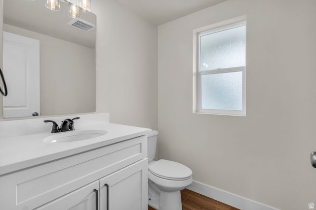 576 W SEVENTH, Midvale, UT 84047