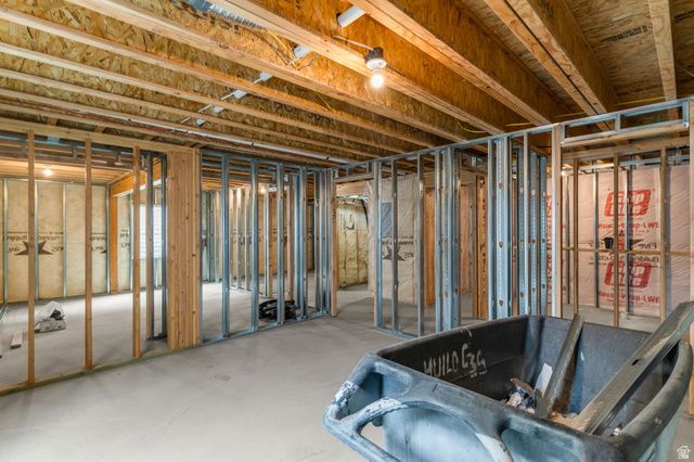 576 W SEVENTH, Midvale, UT 84047