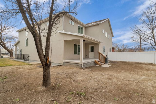 576 W SEVENTH, Midvale, UT 84047