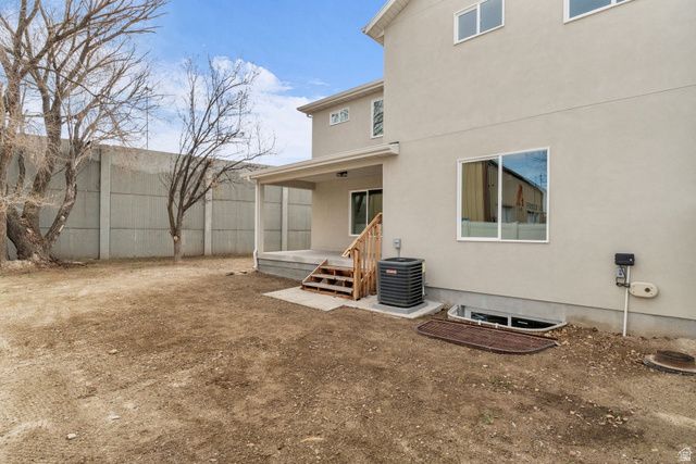 576 W SEVENTH, Midvale, UT 84047