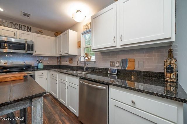21 Pine Forest Drive, Bluffton, SC 29910