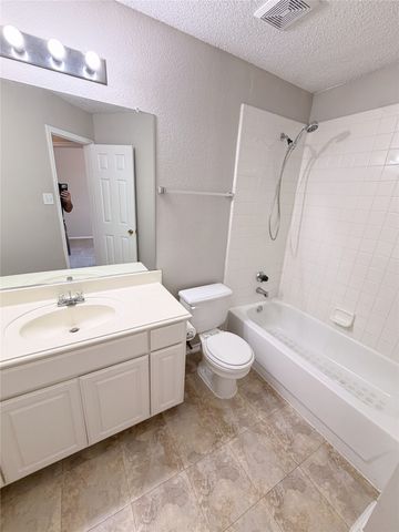 2617 Ash Creek, Mesquite, TX 75181