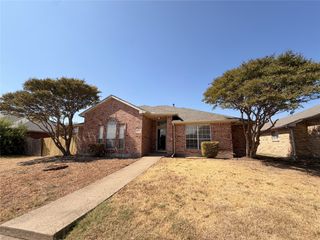 2617 Ash Creek, Mesquite, TX 75181