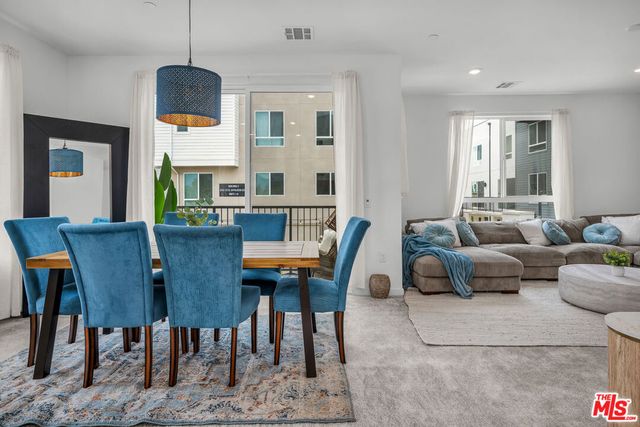 9431 Sepulveda Boulevard 4, Los Angeles, CA 91343