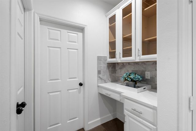 55 Terraglen Dr, Spring, TX 77382