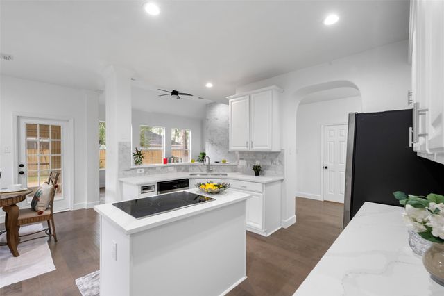55 Terraglen Dr, Spring, TX 77382