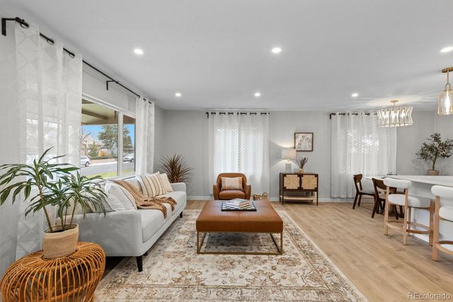 1711 S Forest Street, Denver, CO 80222