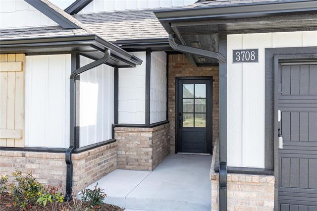 3708 Lynne Avenue, Edmond, OK 73012