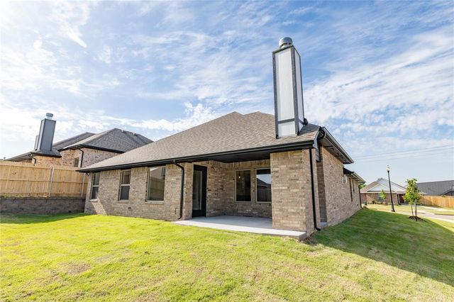 3708 Lynne Avenue, Edmond, OK 73012