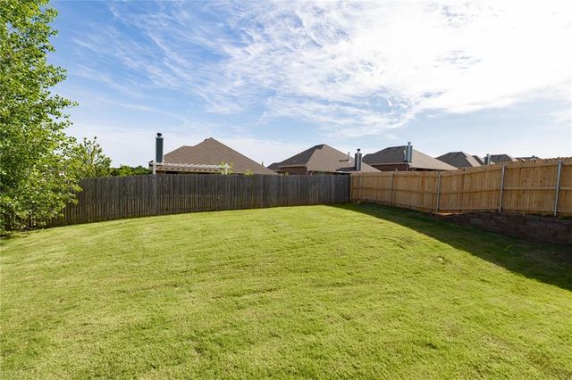 3708 Lynne Avenue, Edmond, OK 73012